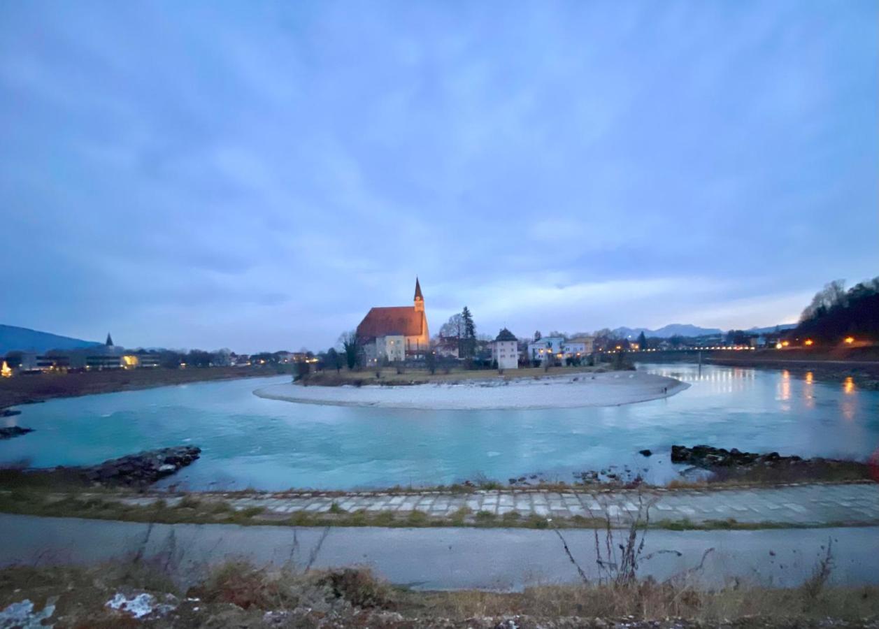 Ferienwohnung An Der Idyllischen Salzachschleife Naehe Salzburg 라우펜 외부 사진