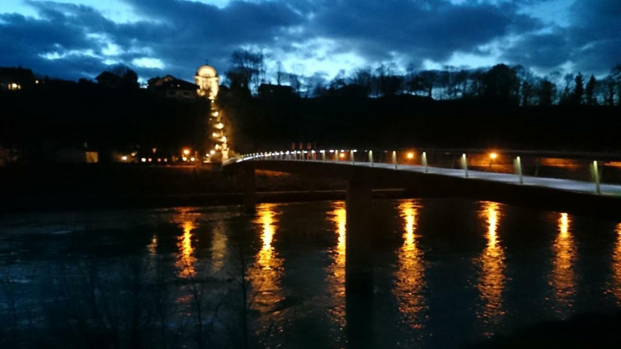 Ferienwohnung An Der Idyllischen Salzachschleife Naehe Salzburg 라우펜 외부 사진