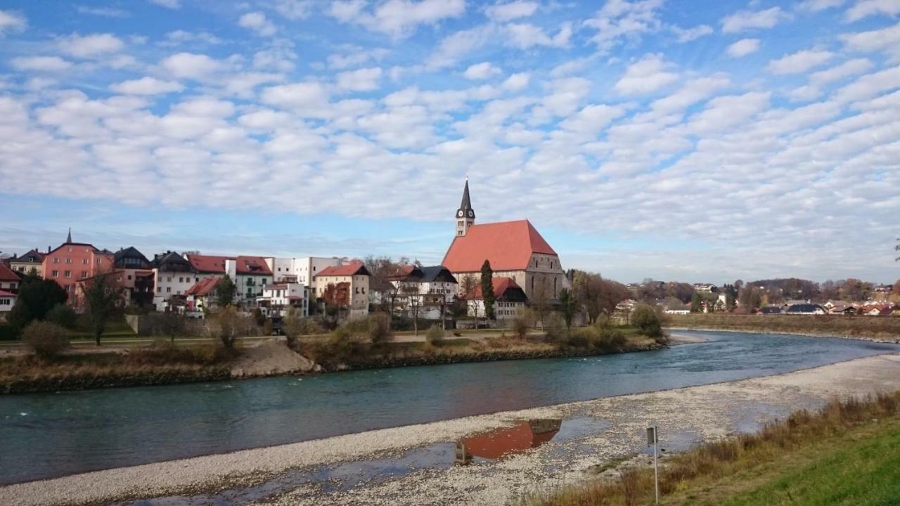 Ferienwohnung An Der Idyllischen Salzachschleife Naehe Salzburg 라우펜 외부 사진